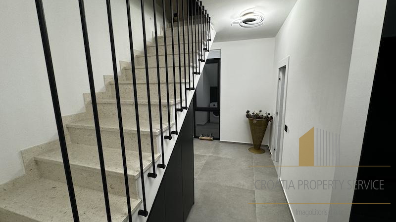 Modern elegant villa with sea view near Zadar!
