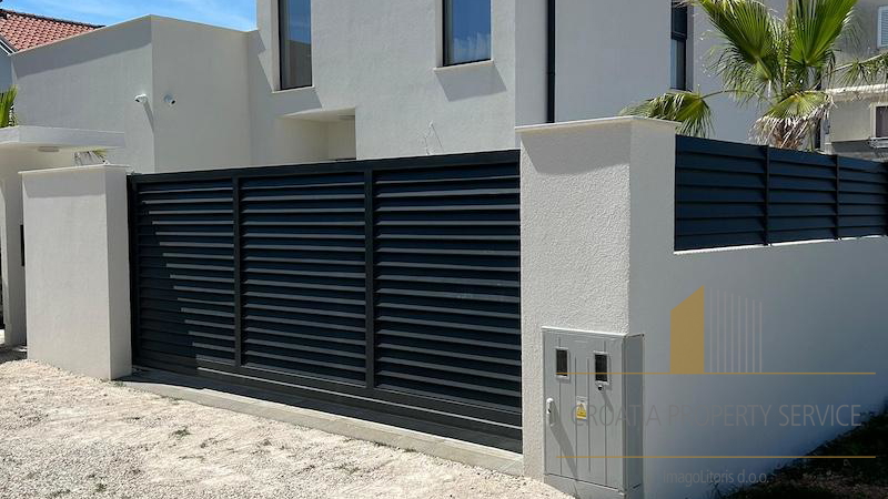 Modern elegant villa with sea view near Zadar!