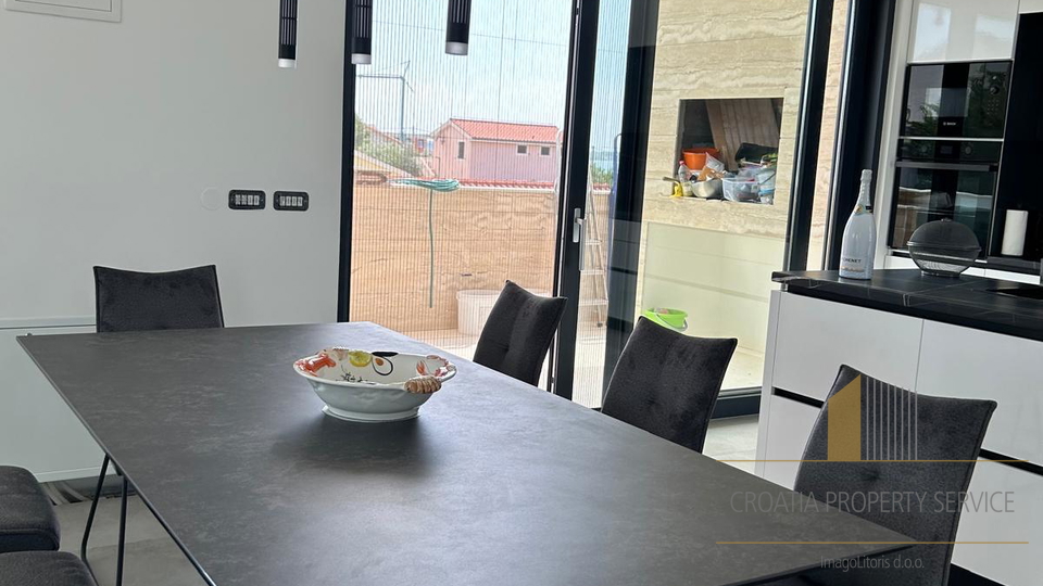 Modern elegant villa with sea view near Zadar!