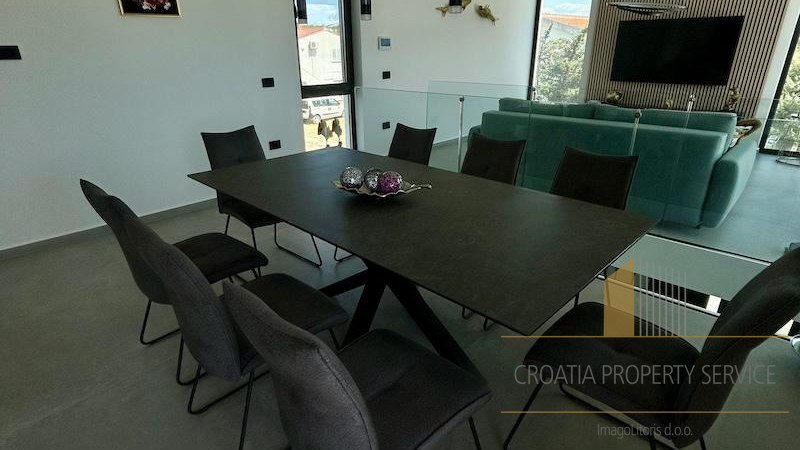 Modern elegant villa with sea view near Zadar!