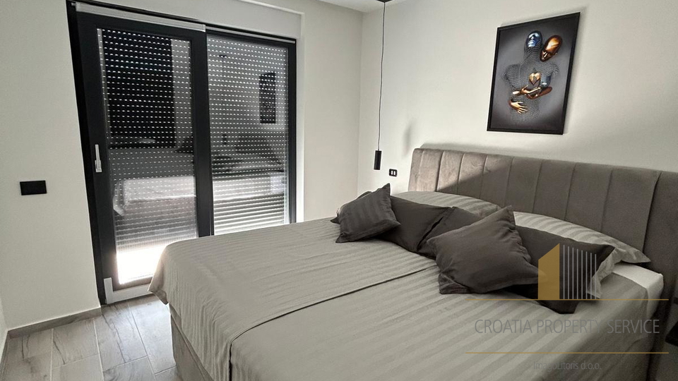 Modern elegant villa with sea view near Zadar!