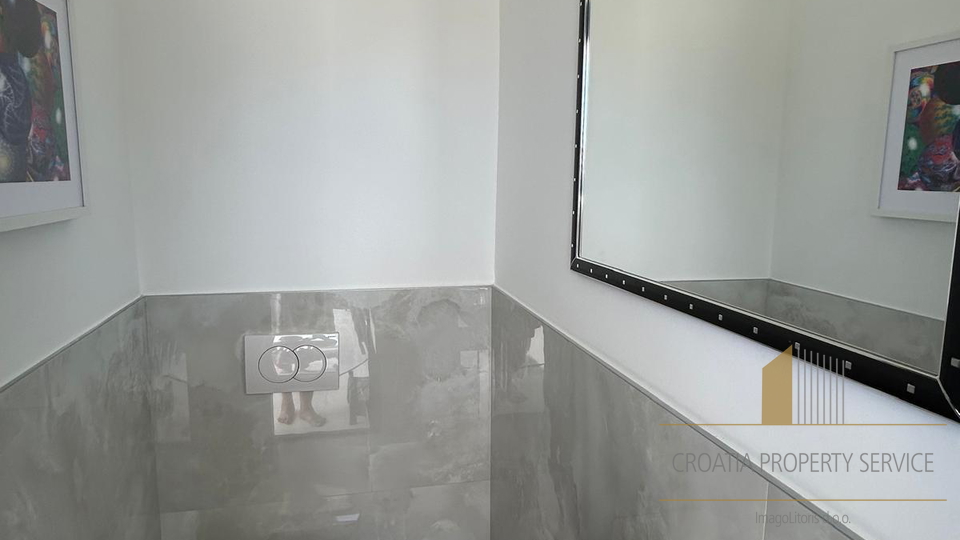Modern elegant villa with sea view near Zadar!