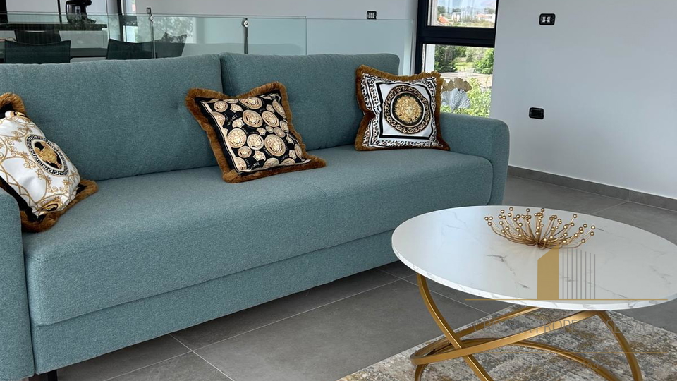 Modern elegant villa with sea view near Zadar!