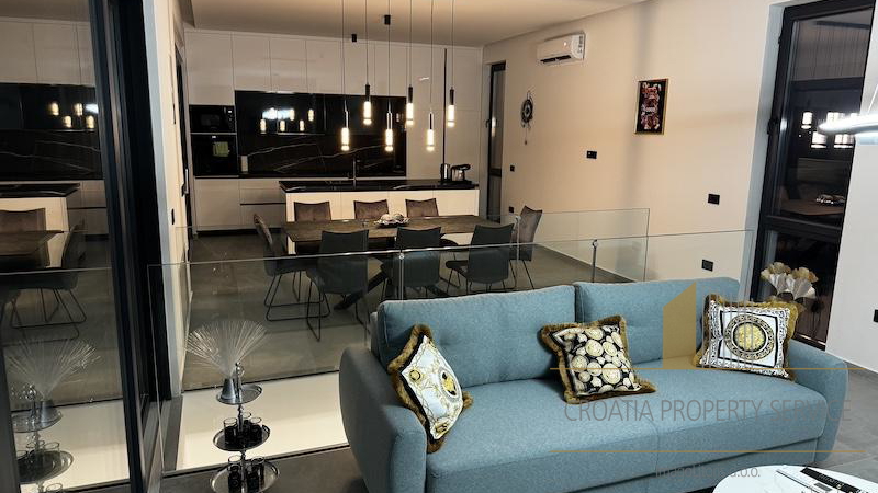 Modern elegant villa with sea view near Zadar!