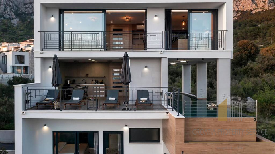 Una villa di lusso unica con vista panoramica sul mare - Makarska!