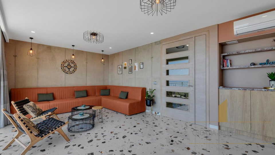 Una villa di lusso unica con vista panoramica sul mare - Makarska!