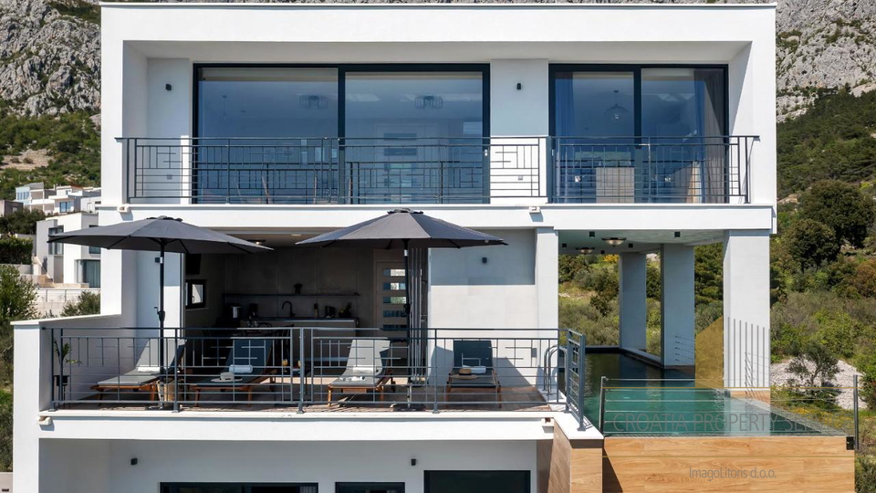 Una villa di lusso unica con vista panoramica sul mare - Makarska!