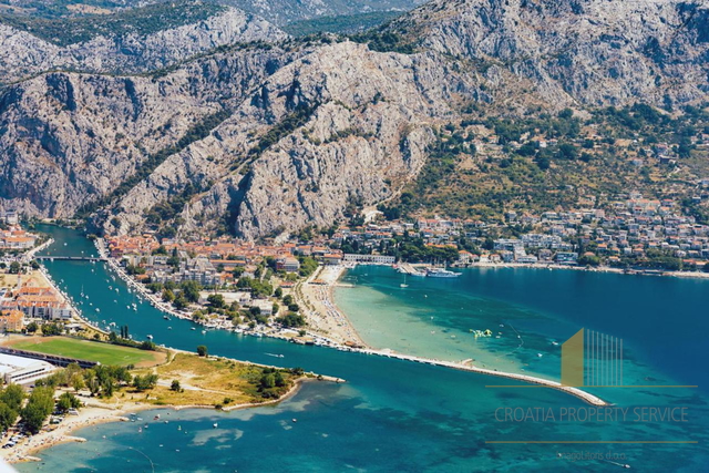 Attraktives Baugrundstück in Strandnähe - Omiš, Marušići!