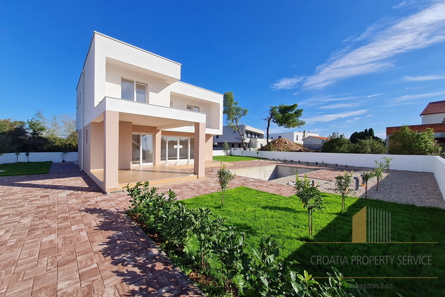 Elegantna vila s bazenom - Zaton, Nin!