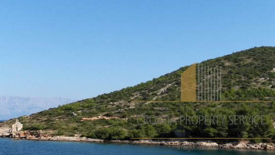 Attractive land with sea view in the tourist zone on the island of Hvar!