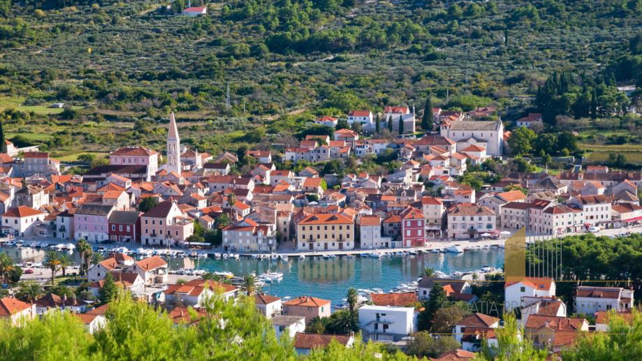 Attractive building plot - Star Grad, island of Hvar!