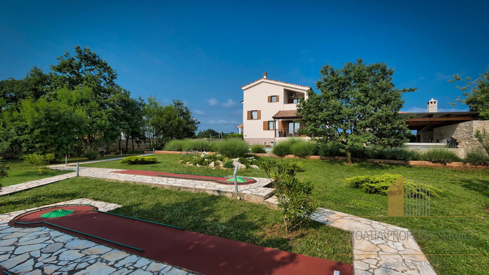 Prekrasna vila s bazenom u središnjoj Istri - Štokovci!