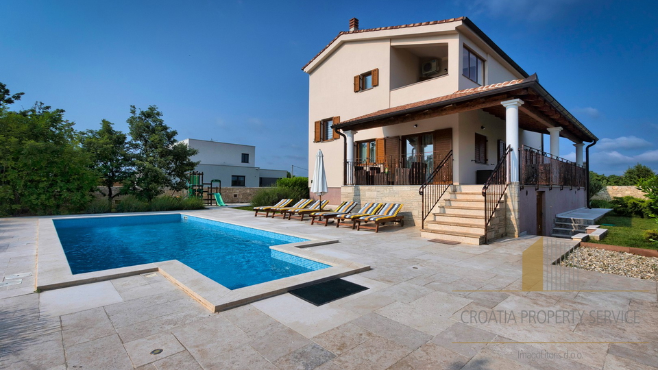 Prekrasna vila s bazenom u središnjoj Istri - Štokovci!