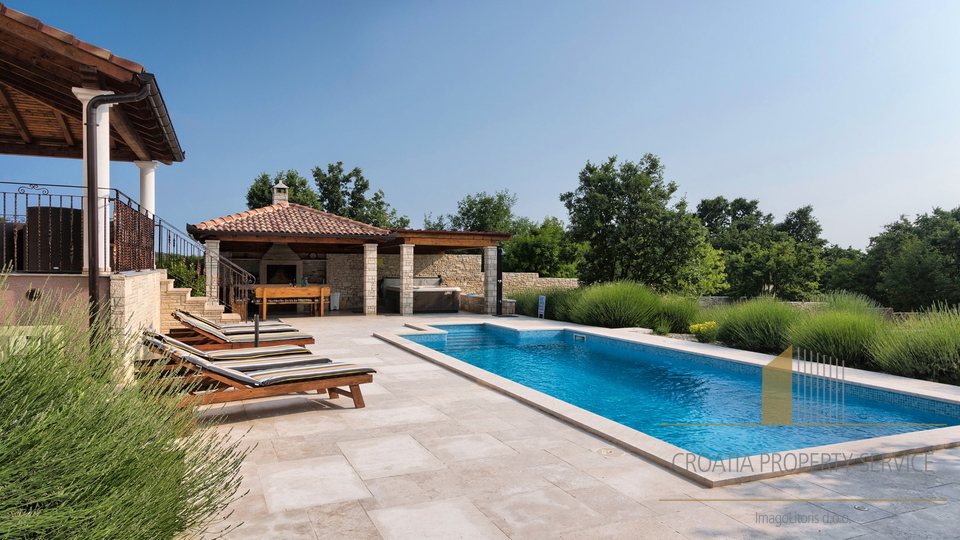 Prekrasna vila s bazenom u središnjoj Istri - Štokovci!