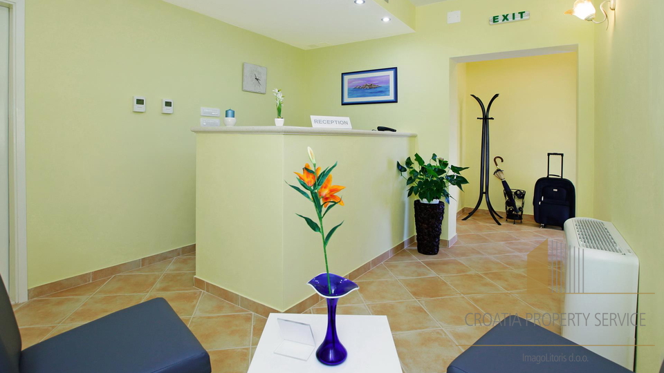 Čudovit butični hotel s 4* na odlični lokaciji 50 m od morja - Vela Luka!