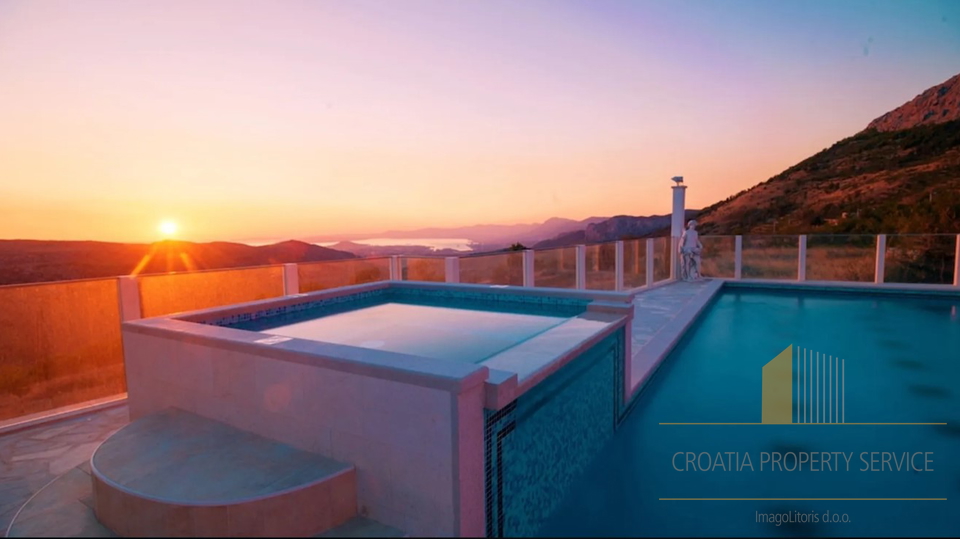 Luxusvilla mit Panoramablick auf die Stadt, das Meer und die Inseln in der Umgebung von Split!