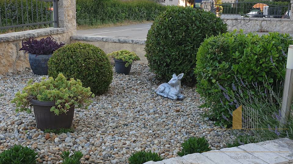 Predivna apartmanska vila 50 m od mora i plaže u Zadru!