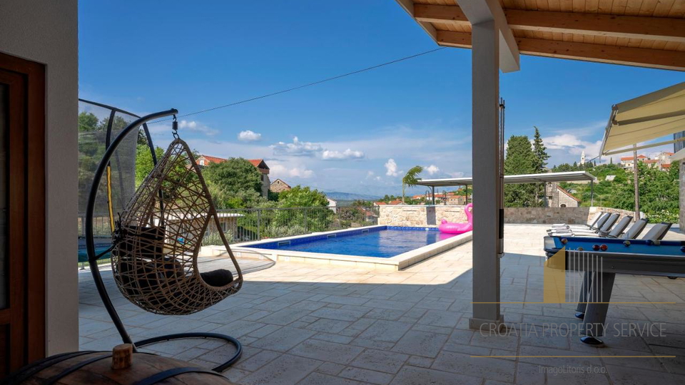 Wunderschöne Steinvilla mit Pool in Dol auf der Insel Hvar!