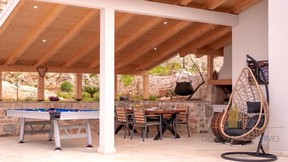 Wunderschöne Steinvilla mit Pool in Dol auf der Insel Hvar!