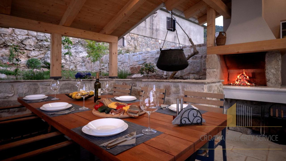 Wunderschöne Steinvilla mit Pool in Dol auf der Insel Hvar!