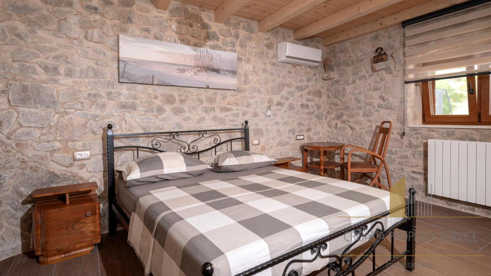 Wunderschöne Steinvilla mit Pool in Dol auf der Insel Hvar!