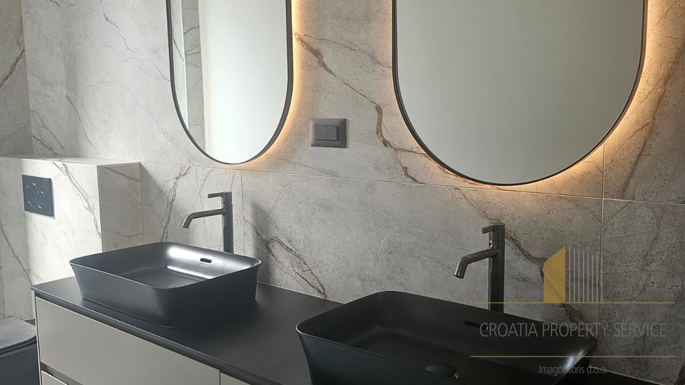 Casa, 225 m2, Vendita, Trogir - Čiovo