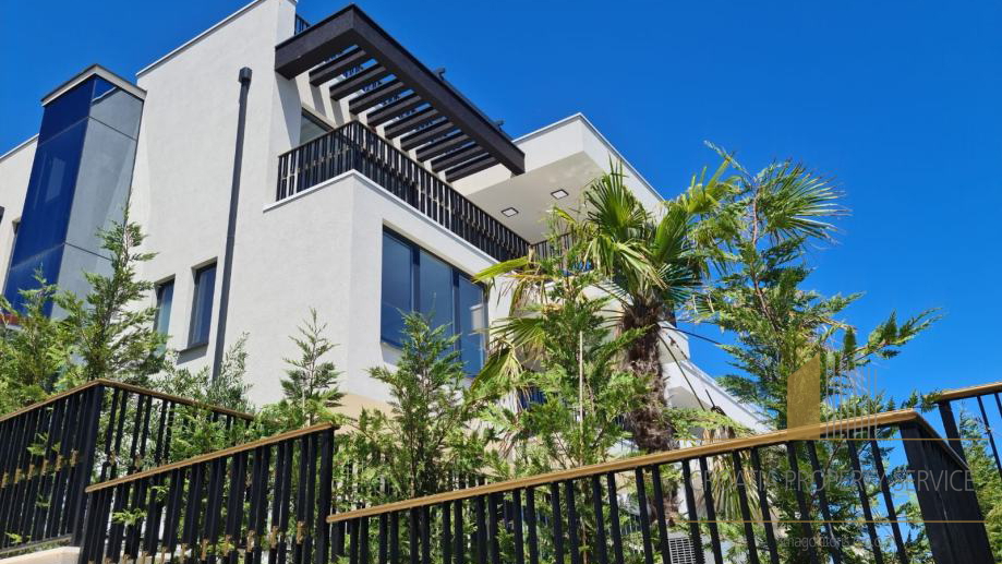 Casa, 225 m2, Vendita, Trogir - Čiovo