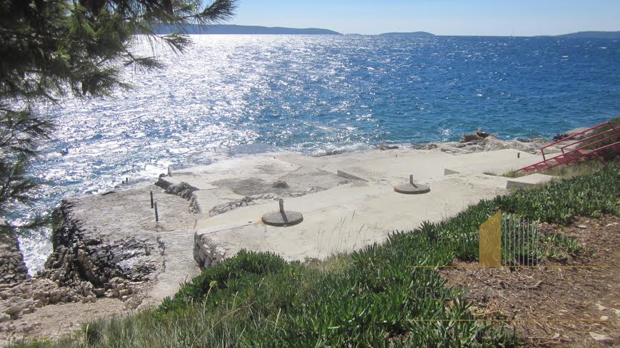 New apartments on Ciovo for sale - seafront location near Trogir!