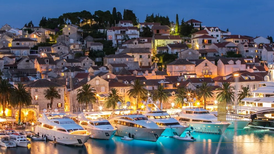 Wunderschönes Steinhaus im Zentrum von Stari Grad auf der Insel Hvar!