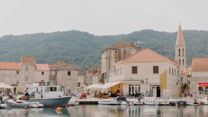 Beautiful stone house in the center of Stari Grad on the island of Hvar!