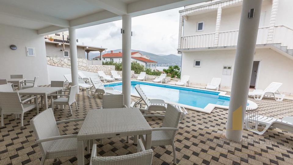 Apartment house 100 m from the sea in a tourist place on the Čiovo peninsula!