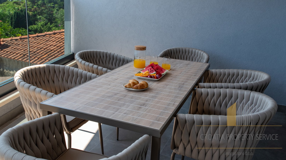 Luxury residential building with a beautiful view of the city and the sea - Dubrovnik!