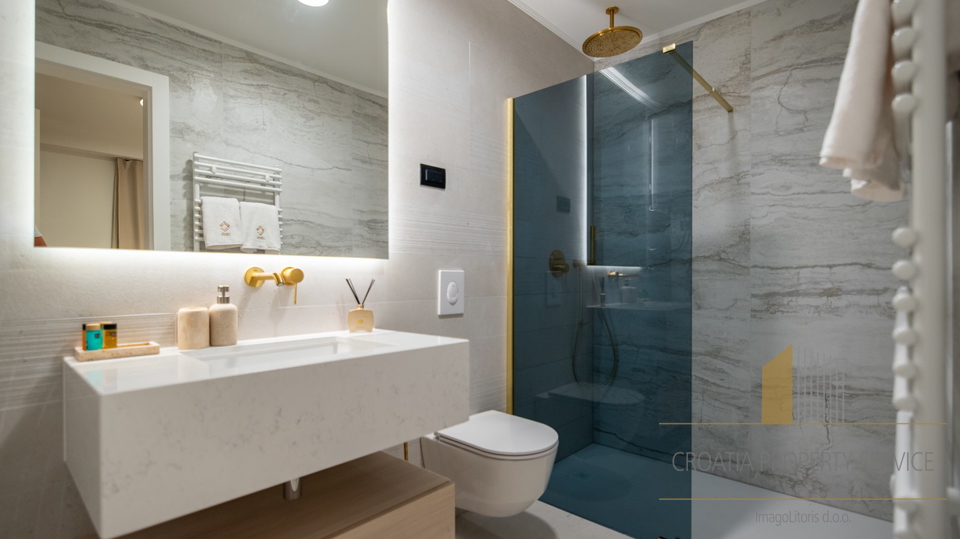 Luxury residential building with a beautiful view of the city and the sea - Dubrovnik!