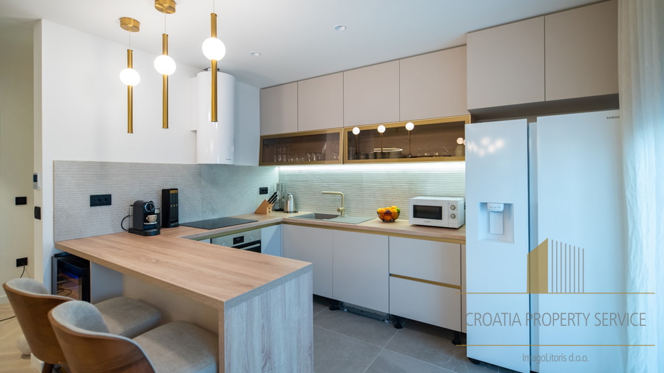 Luxury residential building with a beautiful view of the city and the sea - Dubrovnik!