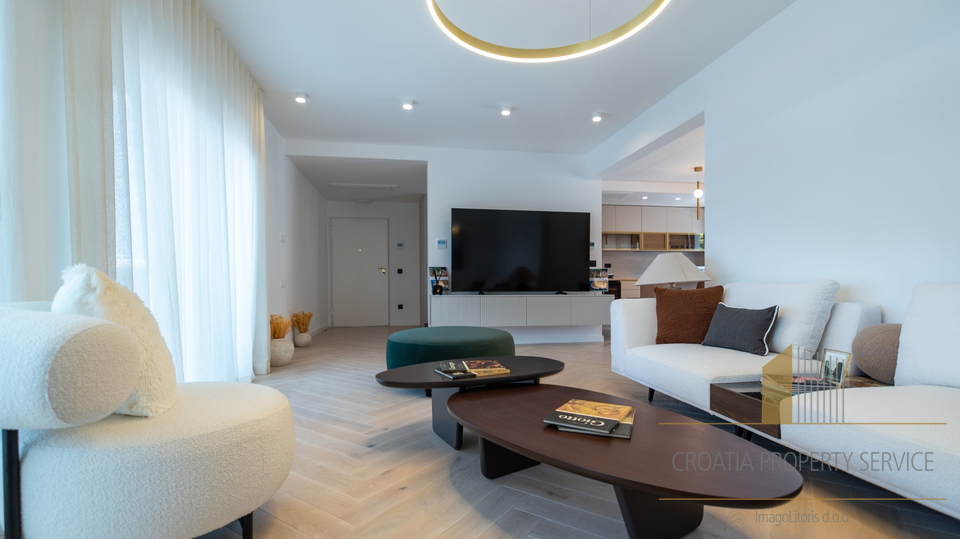 Luxury residential building with a beautiful view of the city and the sea - Dubrovnik!