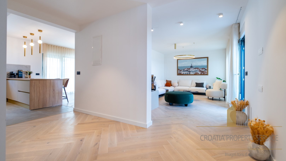Luxury residential building with a beautiful view of the city and the sea - Dubrovnik!
