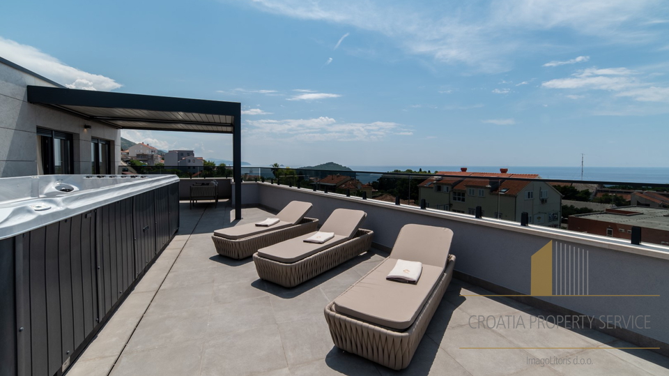 Luxury residential building with a beautiful view of the city and the sea - Dubrovnik!