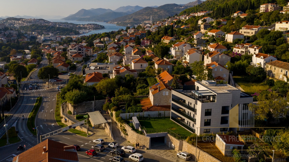 Luxury residential building with a beautiful view of the city and the sea - Dubrovnik!