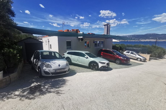 House with great potential 15 m from the beach on the island of Čiovo!