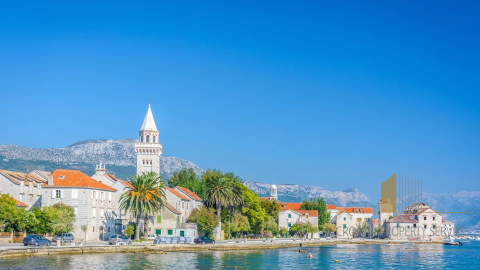 Prekrasna renovirana kamena kuća 50 m od plaže u okolici Splita!