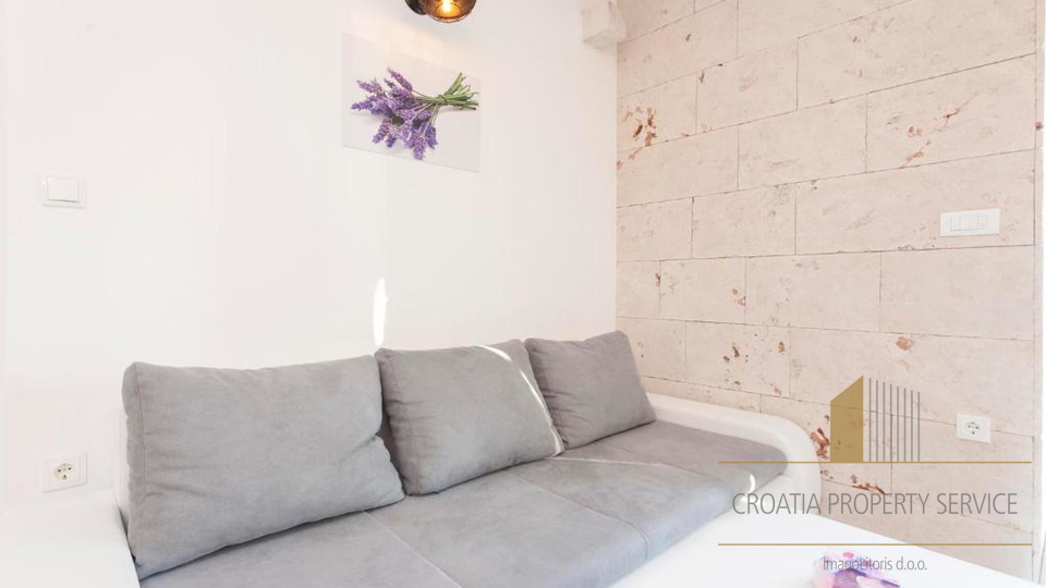 Exklusive Steinvilla in erster Meereslinie an der Makarska Riviera!