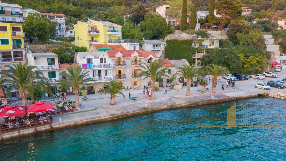 Exklusive Steinvilla in erster Meereslinie an der Makarska Riviera!