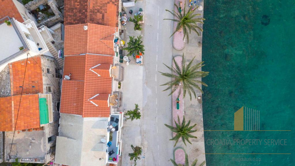 Exklusive Steinvilla in erster Meereslinie an der Makarska Riviera!