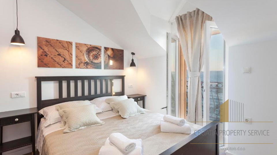 Exklusive Steinvilla in erster Meereslinie an der Makarska Riviera!