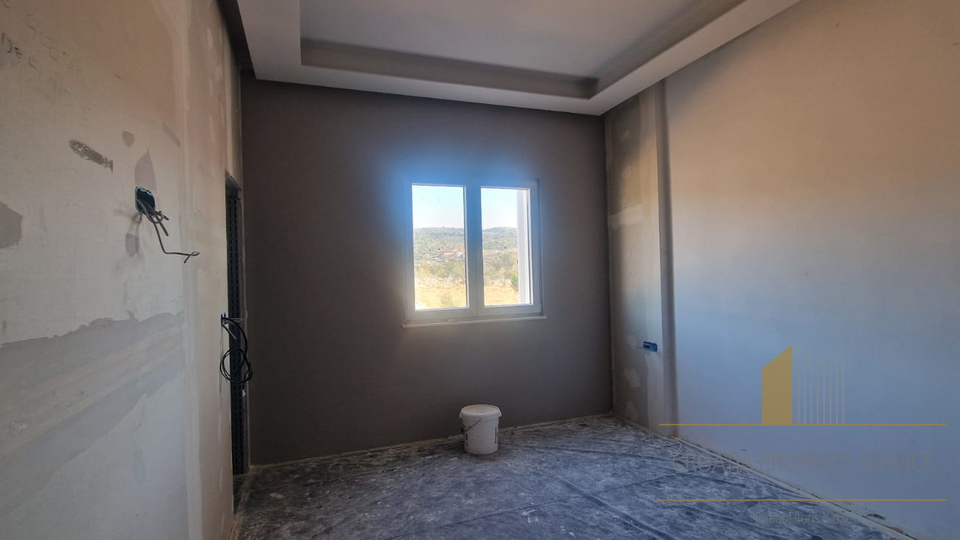 Casa, 356 m2, Vendita, Rogoznica