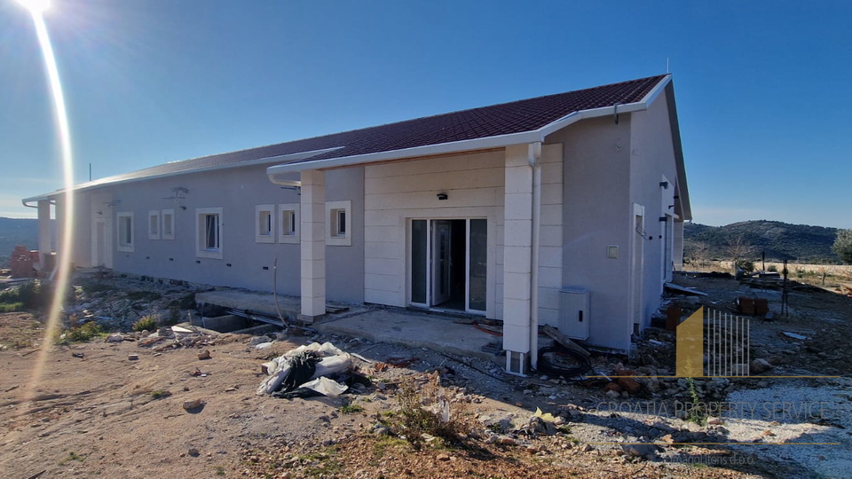 Casa, 356 m2, Vendita, Rogoznica