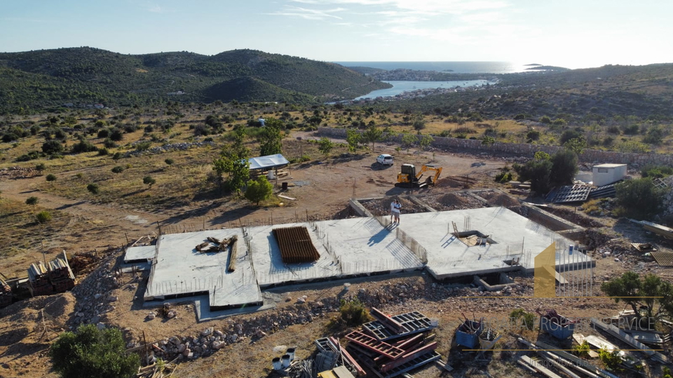 Casa, 356 m2, Vendita, Rogoznica