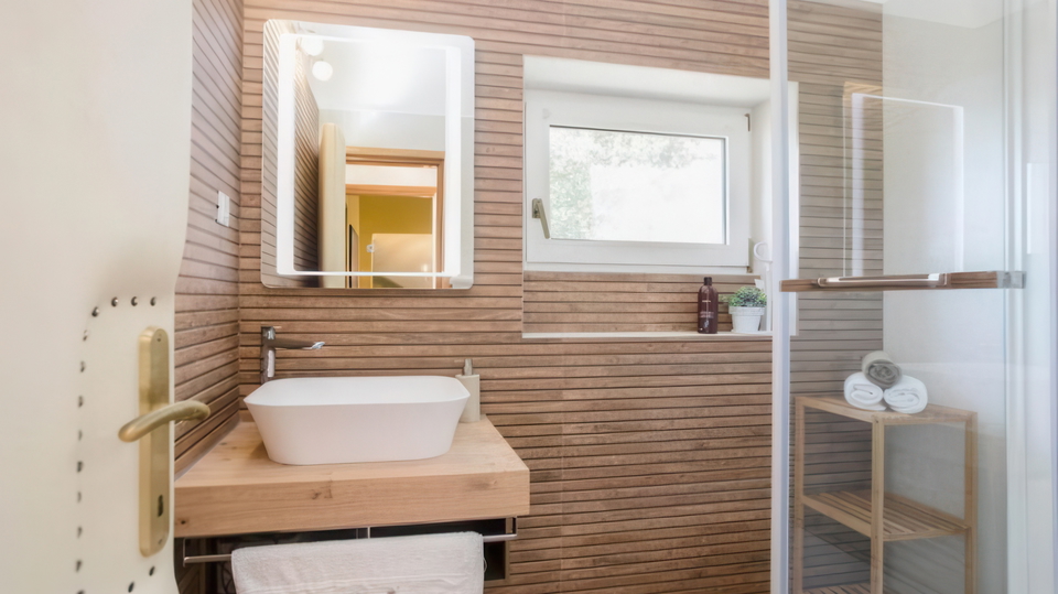 Beautiful villa in the first row by the sea and a beautiful beach near Dubrovnik&excl;