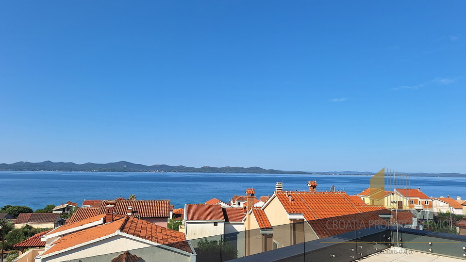 Luksuzno stanovanje z vrtom in pogledom na morje - Zadar!