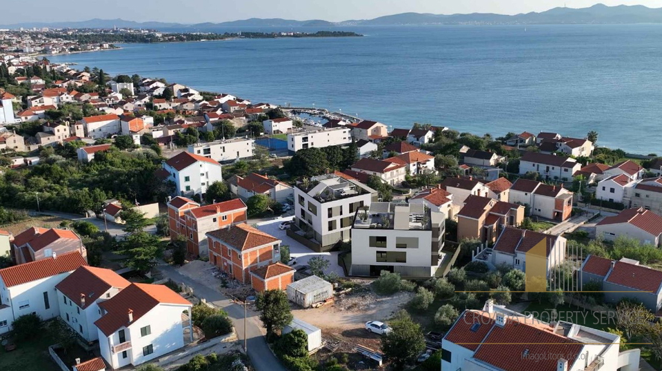 Luksuzno stanovanje z vrtom in pogledom na morje - Zadar!